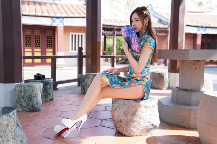 [Mzsock] NO.065 Su Xiaoli ultra short slit cheongsam high heels beautiful legs outdoor shot street photography#[102P]-98